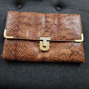 Snake skin clutch